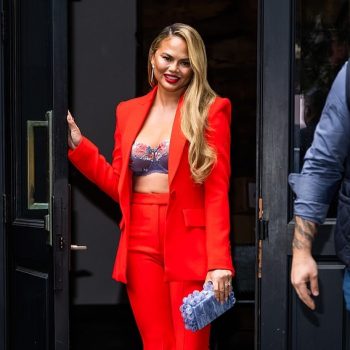 chrissy-teigen-wore-alex-perry-suit-the-wendy-williams-show