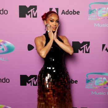 saweetie-wore-givenchy-2021-mtv-emas-in-budapest-hungary