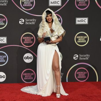 cardi-b-wore-miss-sohee-the-2021-american-music-awards