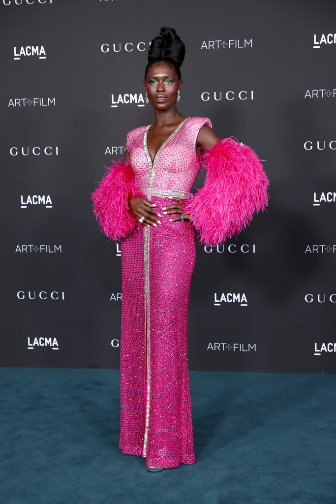 jodie-turner-smith-wore-gucci-2021-lacma-art-film-gala-in-los-angeles