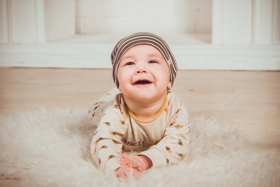 6 Helpful Tips For Buying Baby Clothes