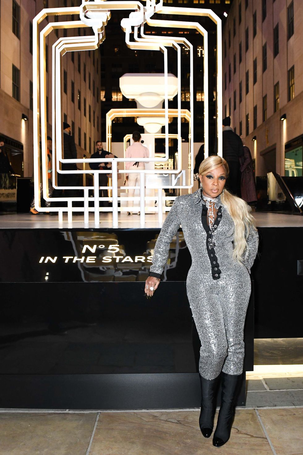 Chanel Celebrated 100 Years of Chanel N°5 With a Surprise Mary J. Blige  Performance