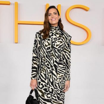 mandy-moore-wore-dundas-this-is-us-season-6-premiere