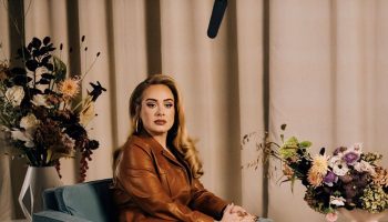 adele-wore-commission-while-promoting-her-album-30