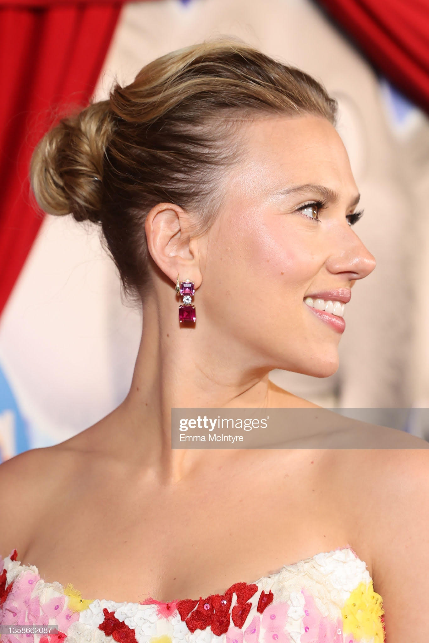 Scarlett Johansson wore Candy Ice earrings @ the Sing 2 Premiere on December 12th in Los Angeles, California.