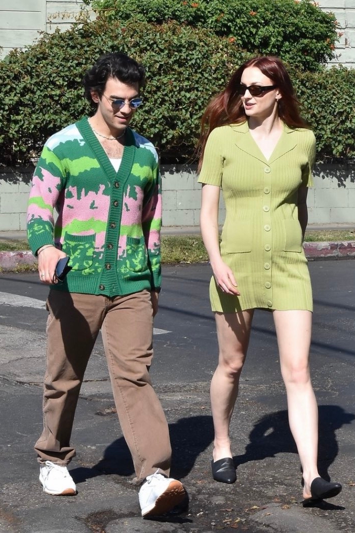 Pregnant Sophie Turner wears  Finders Keepers out in Los Angeles
