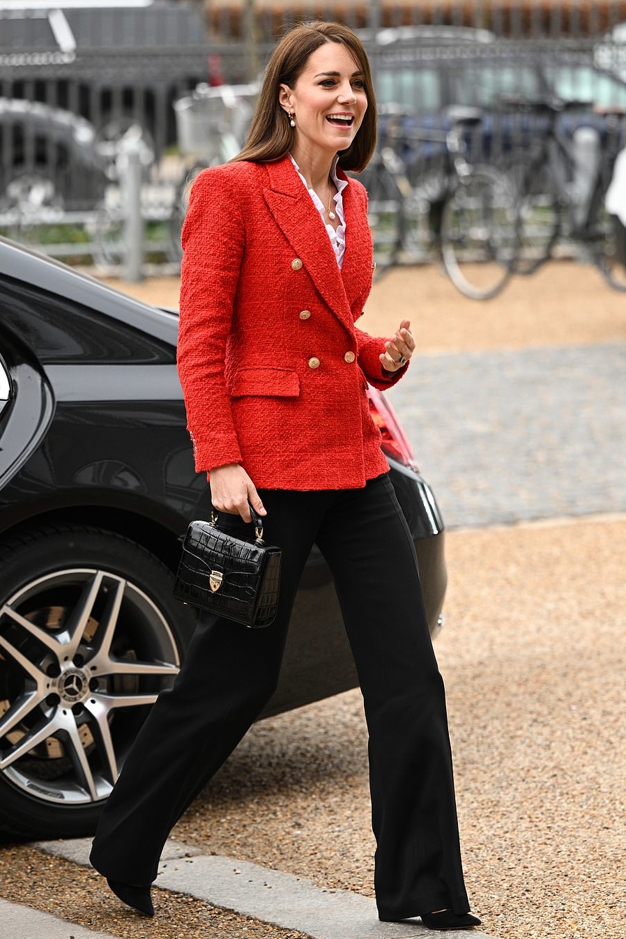 kate-middleton-wears-red-zara-double-breasted-blazer-red-university-of-copenhagen