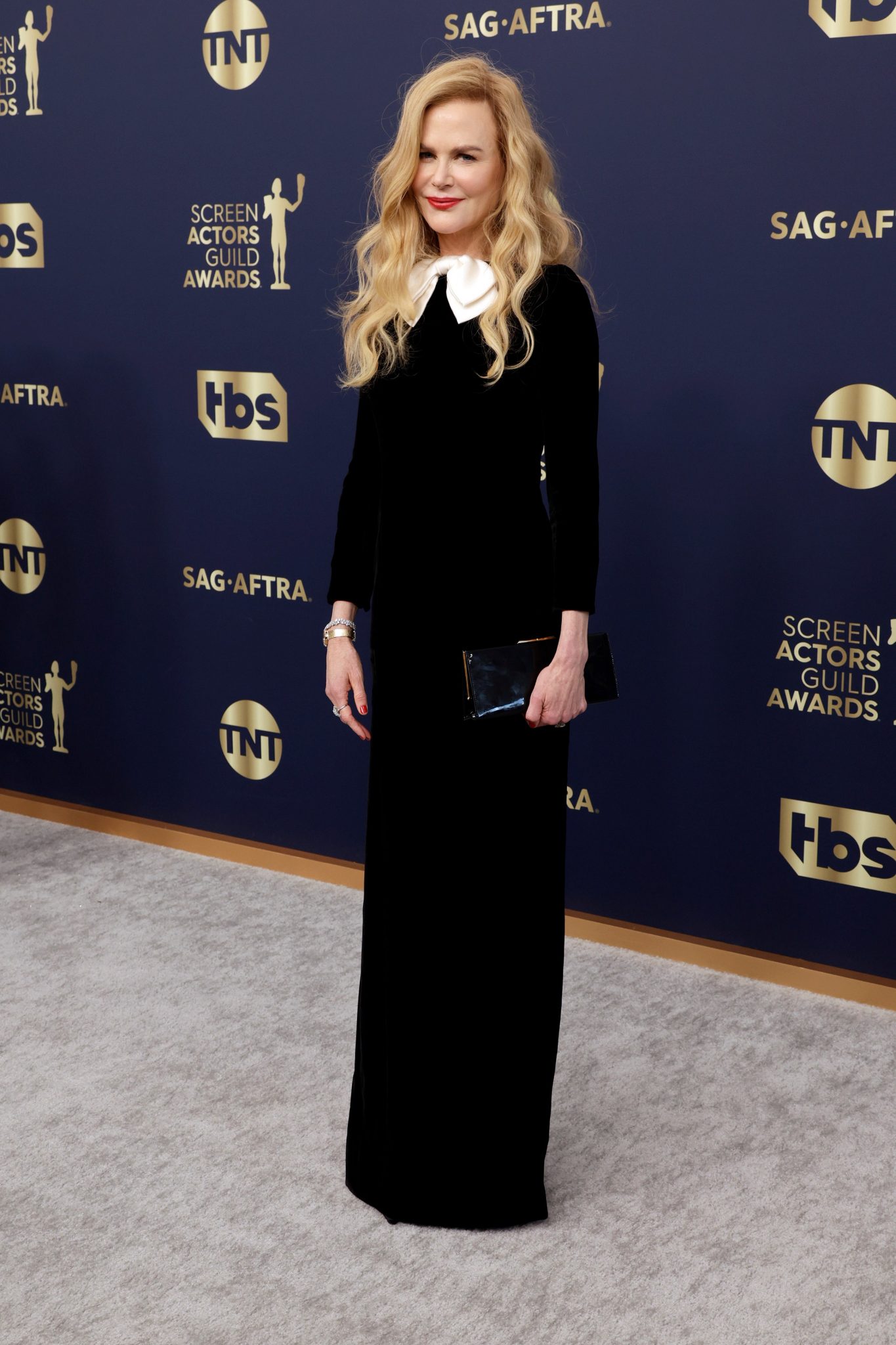 Nicole Kidman wears Saint Laurent for the 2022 SAG Awards