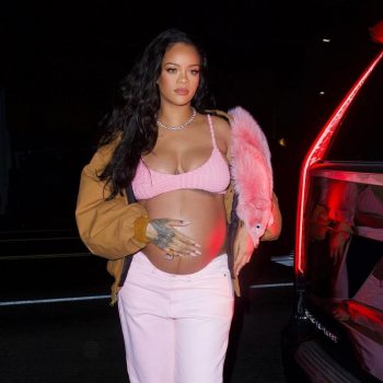 pregnant-rihanna-wears-pink-vetements-design-out-in-los-angeles