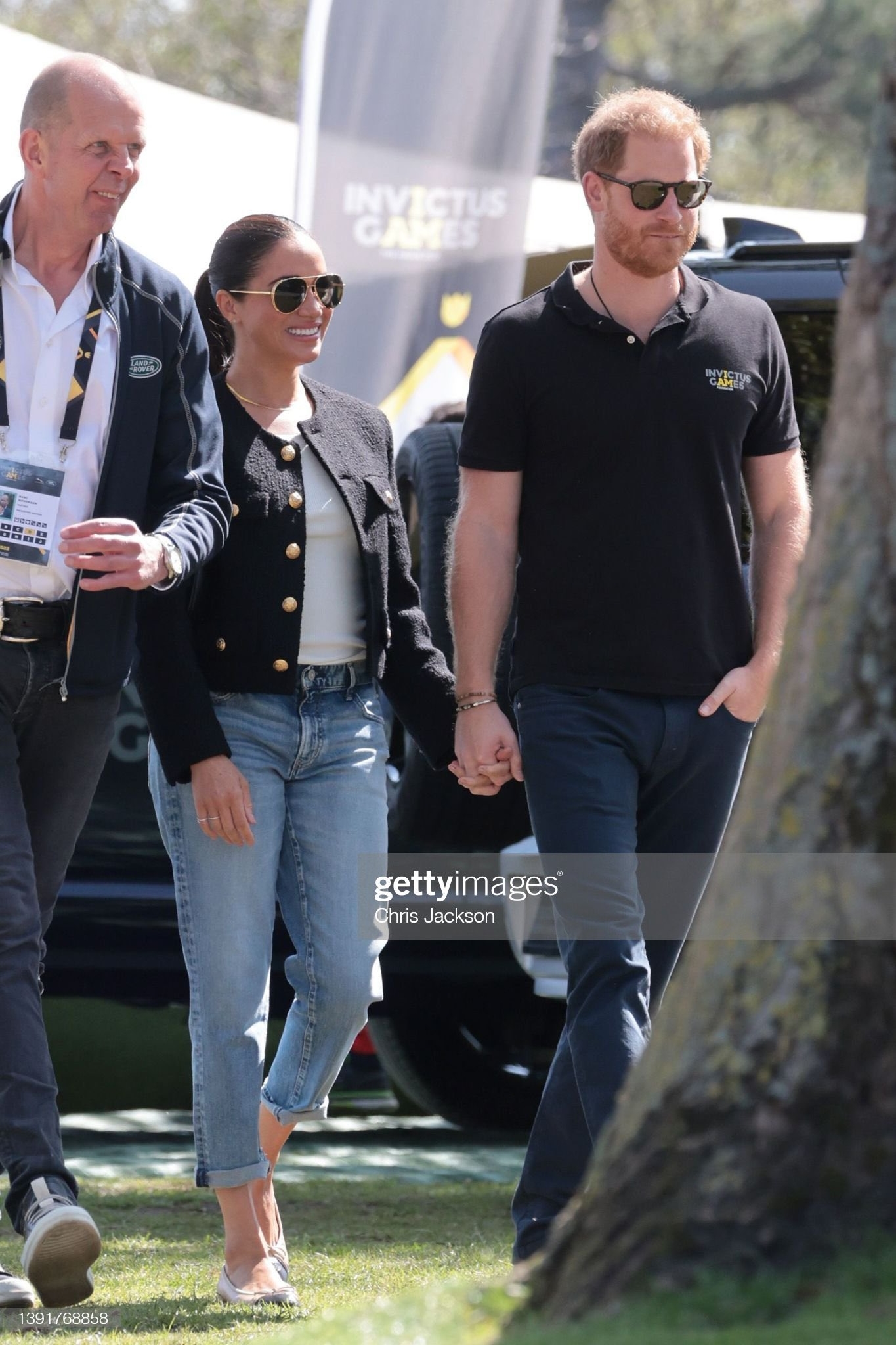 prince-harry-meghan-markle-attends-zuiderpark-invictus-games-jaguar-land-rover-challenge-2022