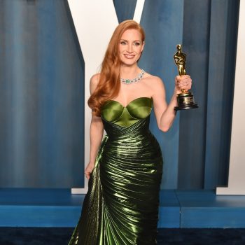 jessica-chastain-wore-gucci-2022-vanity-fair-oscar-party-in-beverly-hills
