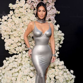 Kim-Kardashian-Wore-Mugler-To-The-Kardashians-LA-Premiere (1)