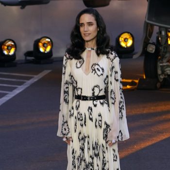 jennifer-connelly-wore-louis-vuitton-royal-performance-of-top-gun-maverick-at-leicester-square-in-london