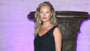 kate-moss-attends-the-2022-princes-trust-gala-at-cipriani-news-photo-1651222780
