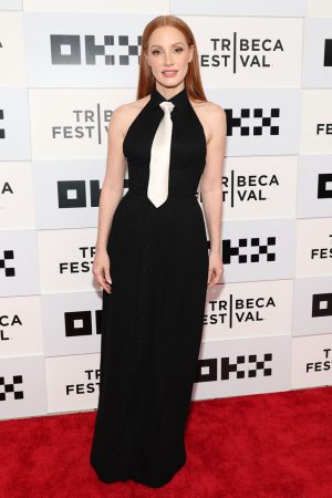 jessica-chastain-wore-ralph-lauren-collection-the-forgiven-tribeca-film-festival-premiere