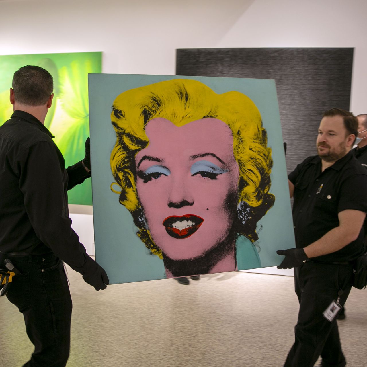 Andy Warhol’s iconic Marilyn Monroe portrait  Sells For $195 million at auction