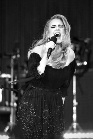 adele-wore-louis-vuitton-performing-bst-hyde-park