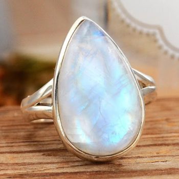 tips-on-buying-a-moonstone-ring-online-a-guide