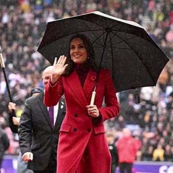 kate-middleton-wore-red-alexander-mcqueen-coat-the-england-rugby-league-world-cup-2021-quarter-final-match