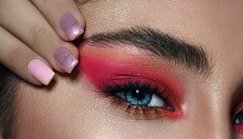 vibrant-eye-makeup-looks-that-will-make-a-statement