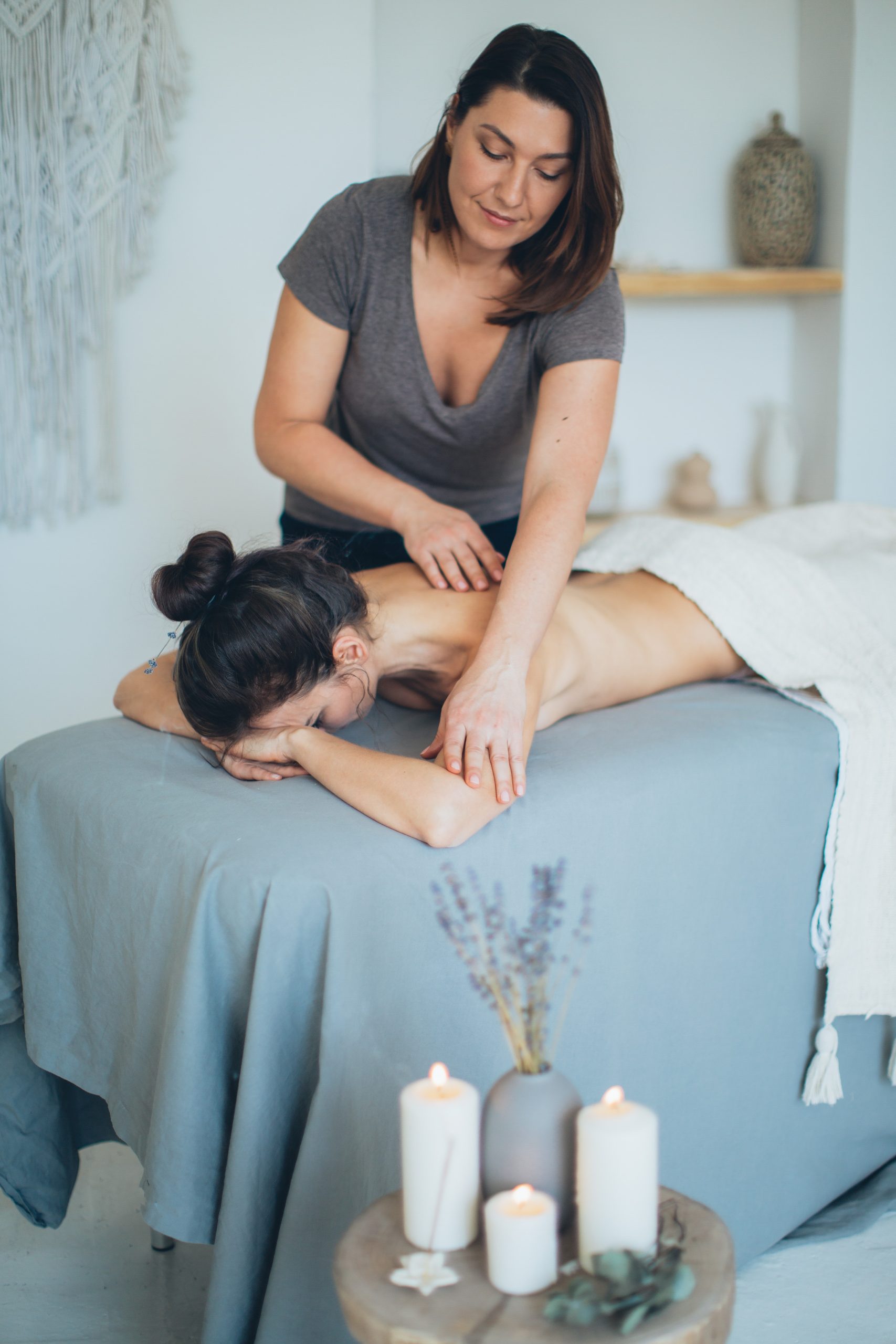 Ways to Find a Competent Massage Therapist when Traveling