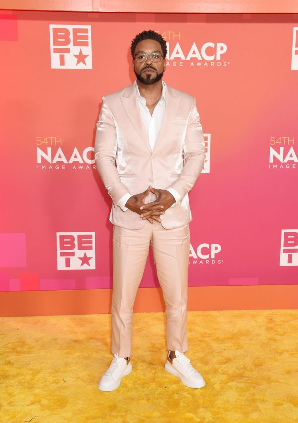Method Man Rocks Pale Pink Suit @ NAACP Image Awards  2023