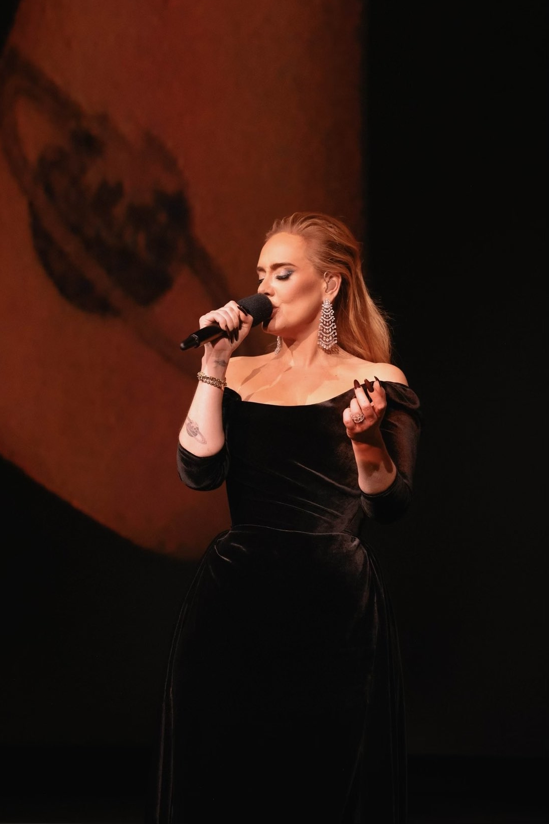 Adele In Black Dress Weekends With Adele Concert March 24 2023 