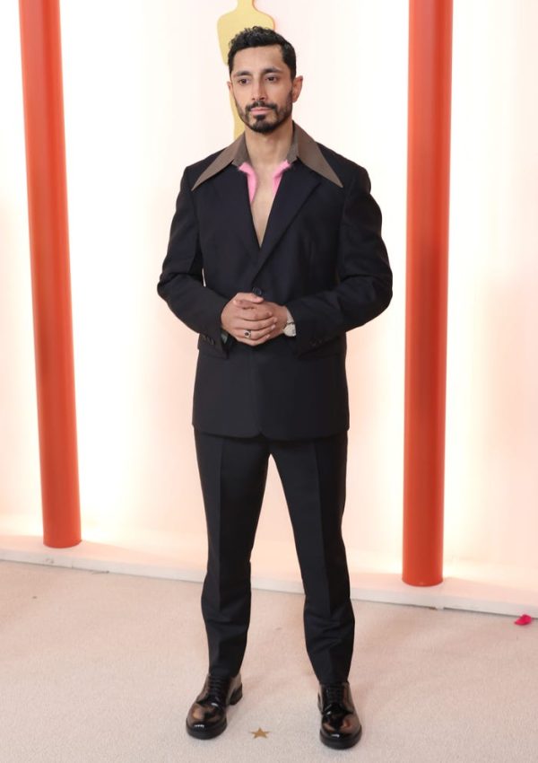 Riz Ahmed wore  Prada  Suit @ Oscars 2023