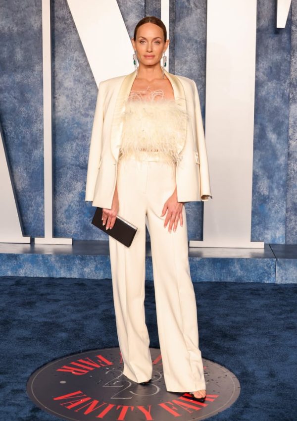 Amber Valletta wore  Mango Suit @ 2023 Vanity Fair Oscars party