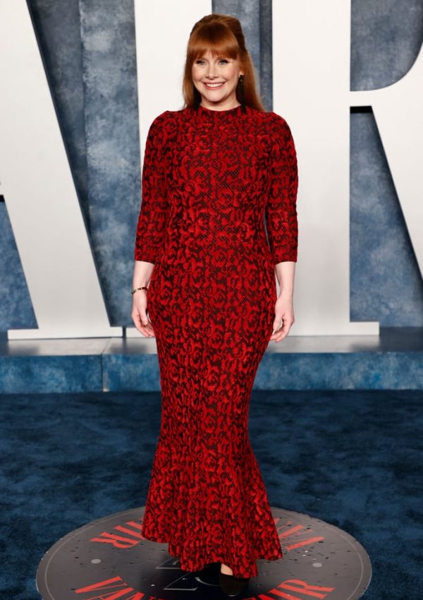 Bryce Dallas Howard  wore red printed dress @ 2023 Vanity Fair Oscars party