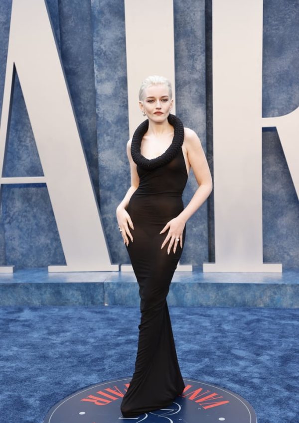 Julia Garner wore  a Black  Off-White Dress @ 2023 Vanity Fair Oscars party