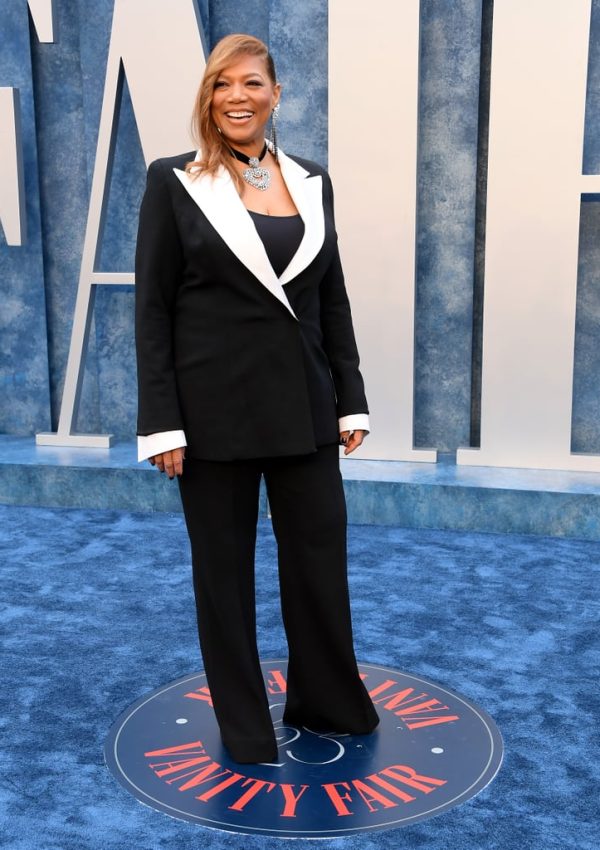  Queen Latifah  wore  a black and white suit  @ 2023 Vanity Fair Oscars party