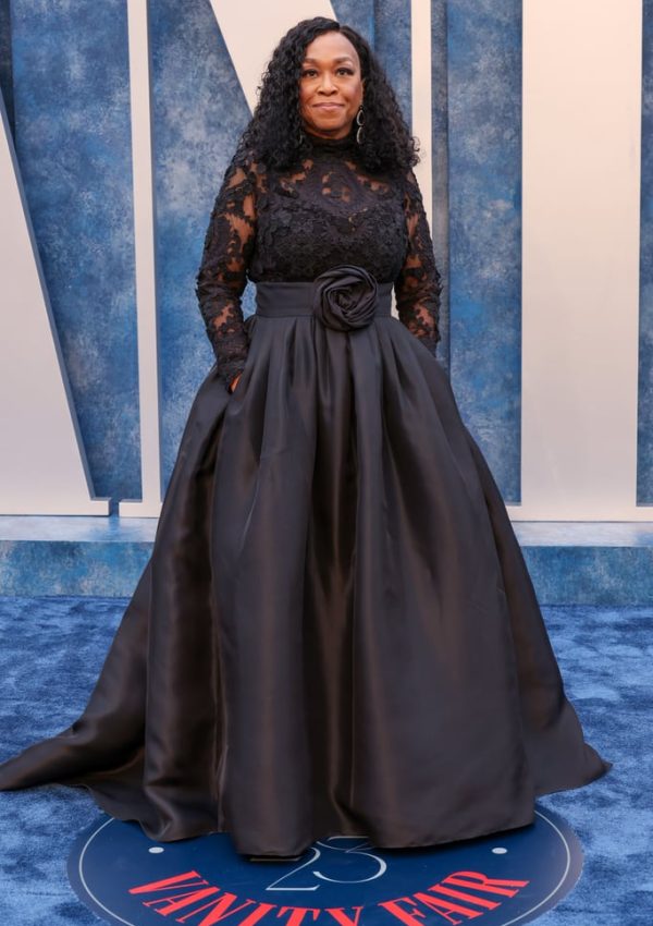 Shonda Rhimes wore Carolina Herrera @ 2023 Vanity Fair Oscars party