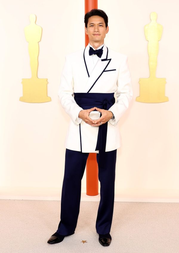Harry Shum Jr. wore a tuxedo by Adeam @ Oscars 2023
