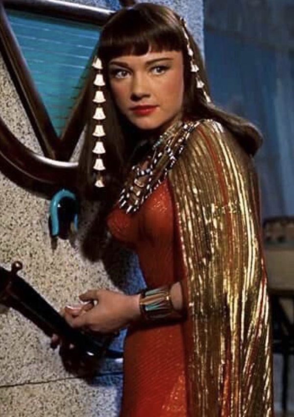 Anne Baxter Costuming  & Makeup as Nefretiri For The Ten Commandments Movie