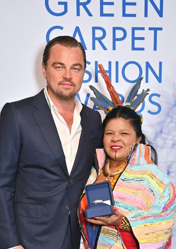 Leonardo DiCaprio Presents  To Sonia Guajajara @ Green Carpet Fashion Awards  2023