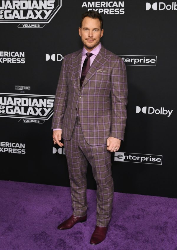 Chris Pratt in Plaid Suit & Panerai Luminor  @ Guardians of the Galaxy Vol. 3′  world premiere