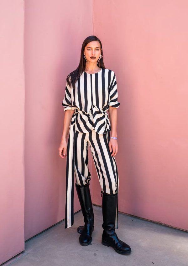 Irina Shayk wore black-and-white striped set @  H&M Poolside  Coachella Brunch 2023