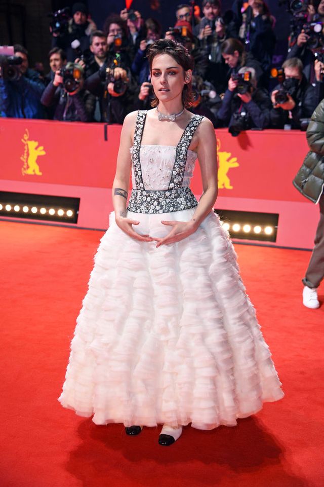 Kristen Stewart in White Ruffled Chanel Gown @ Berlin International Film  Festival 2023