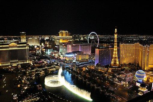 The Ultimate Las Vegas Packing List: 7 Items You Can’t Forget