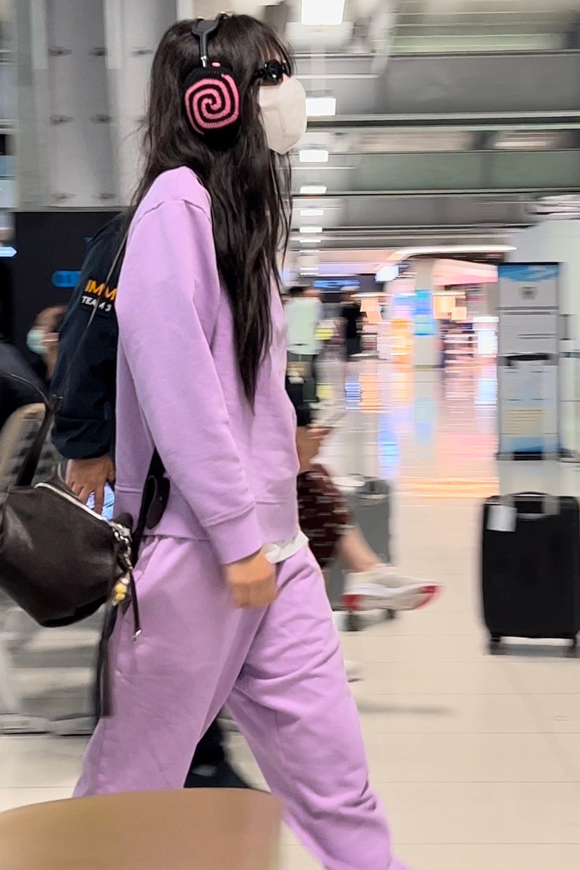 Jennie Kim In Lavender Calvin Klein Sweatsuit @ Suvarnabhumi 