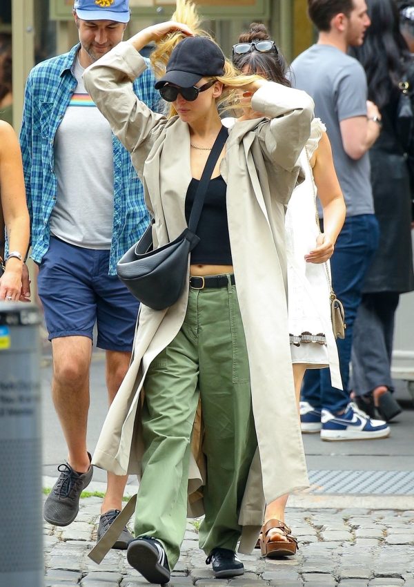 Jennifer Lawrence  wore The Row Trench Coat @ New York City June 3, 2023