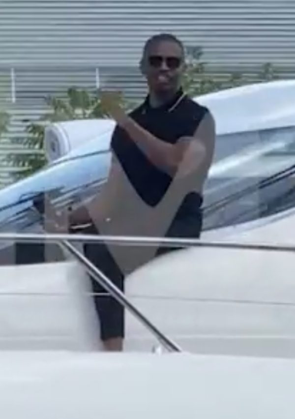 Jamie Foxx Waves to Fans from a Boat in First Public Sighting Since Hospitalization