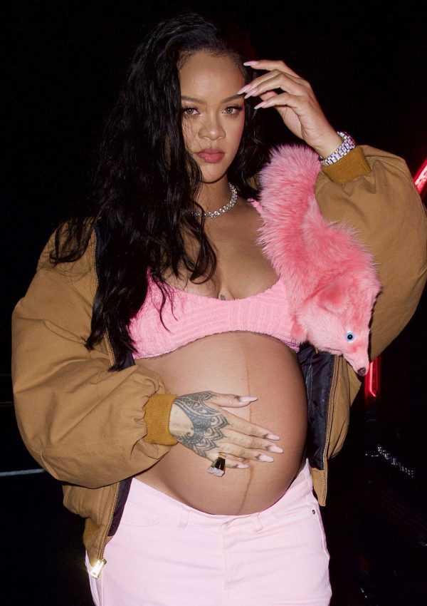 Pregnant Rihanna rocks pink @ Los Angeles July 28, 2023