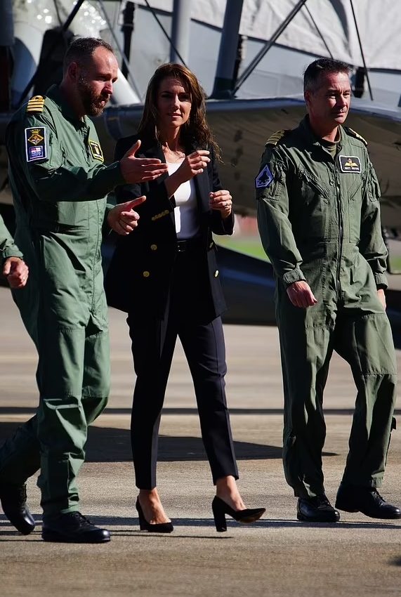 Kate Middleton wears Holland Cooper Blazer @Royal Navy Air Station