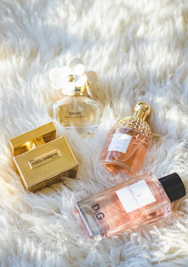 Discover Your Signature Scent: Buy Men’s and Women’s Perfume Online