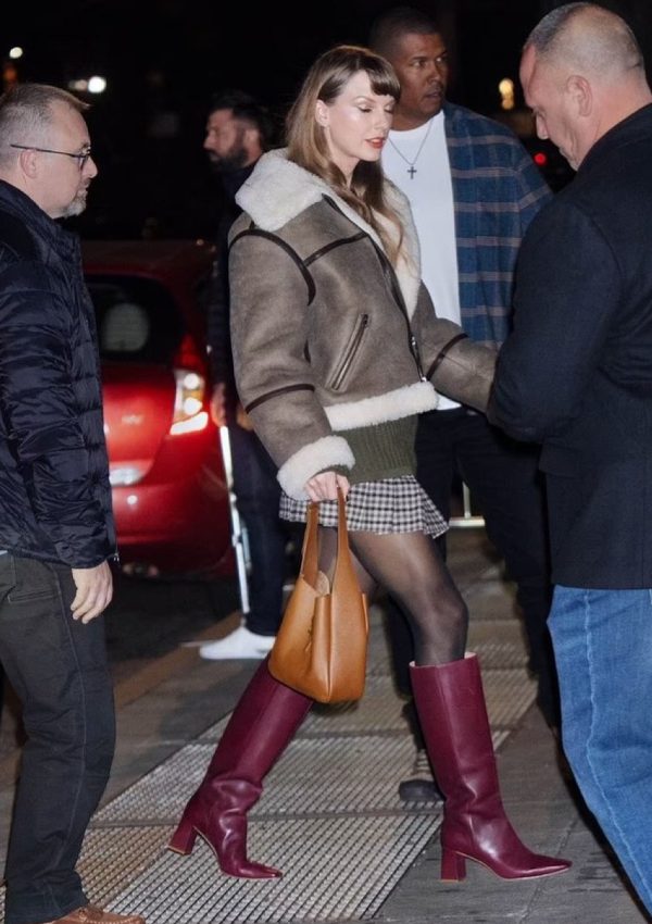 Taylor Swift  wore Shearling Jacket @ New York City, December 8, 2023