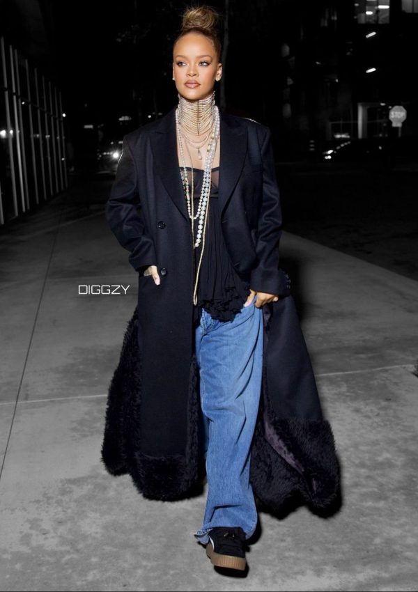 Rihanna   wore  Junya Watanabe Coat @ Roc Nation Headquarters December 10, 2023