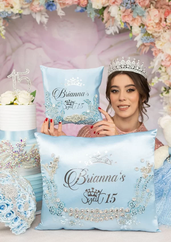 Quinceanera Pillows – must-have items for your special day