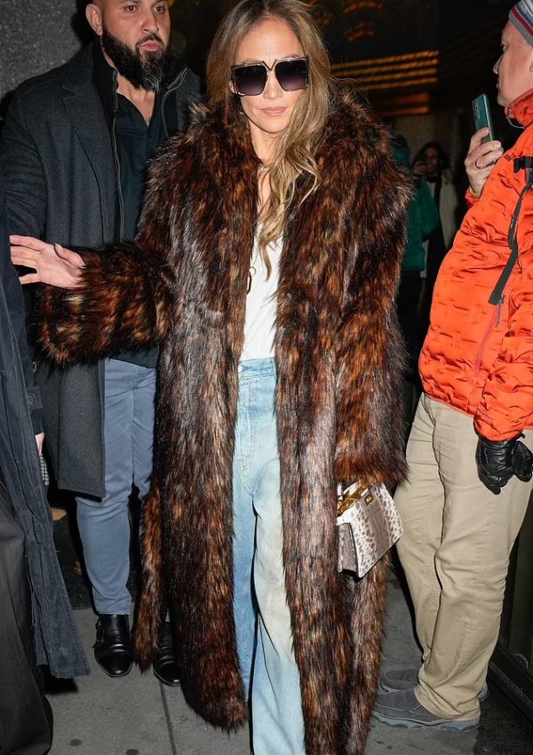 Jennifer Lopez  carries Fendi  Bag @ New York City February 2, 2024